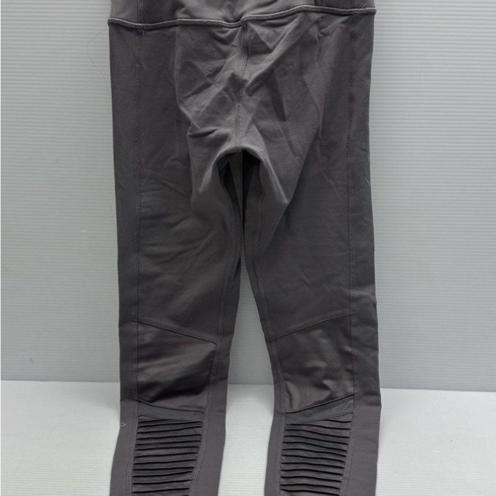 Alo Gray Leggings with Side Ladder Detail - Picture 3 of 4